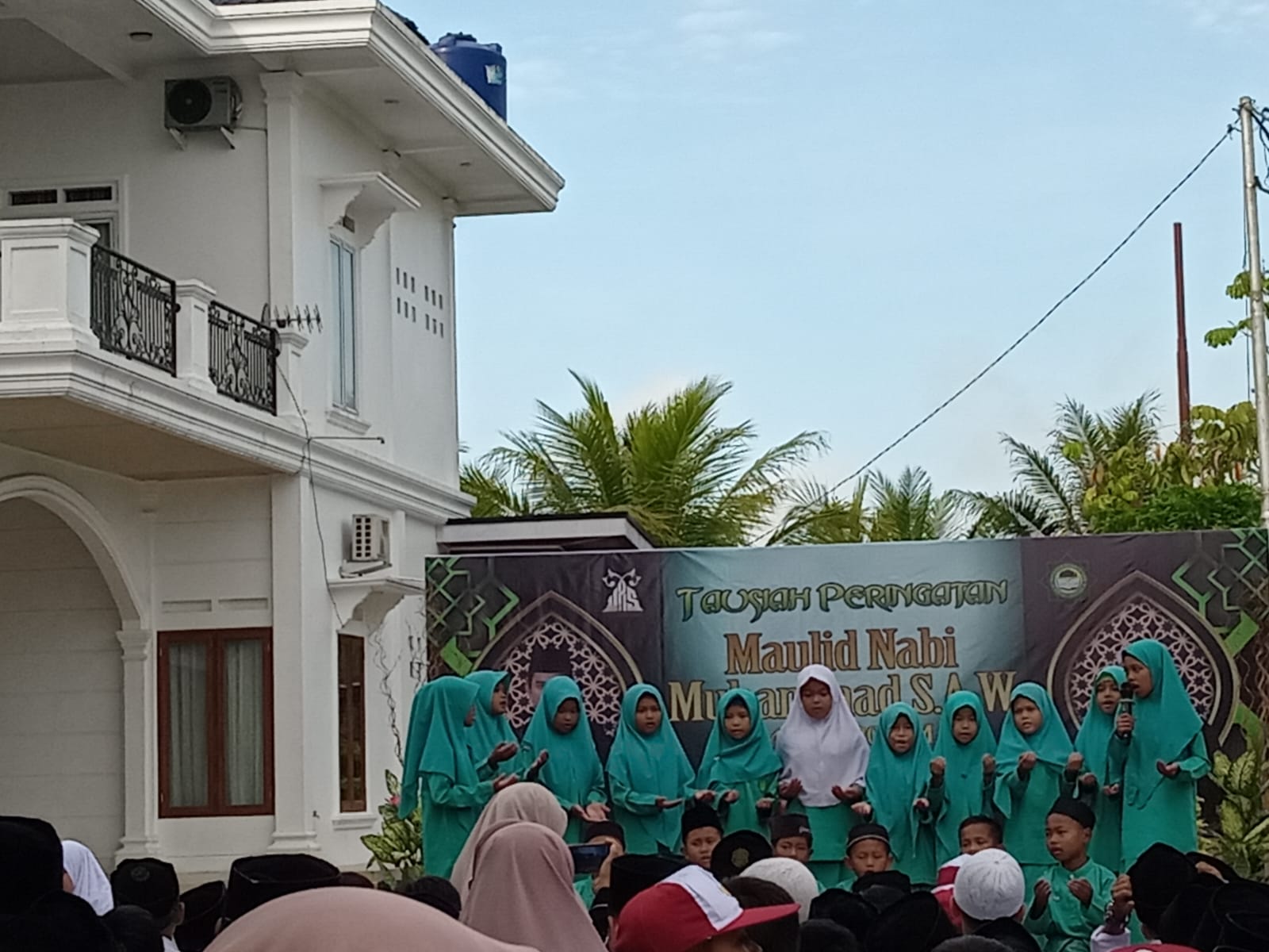 Tausiah peringatan Maulid Nabi Muhammad SAW